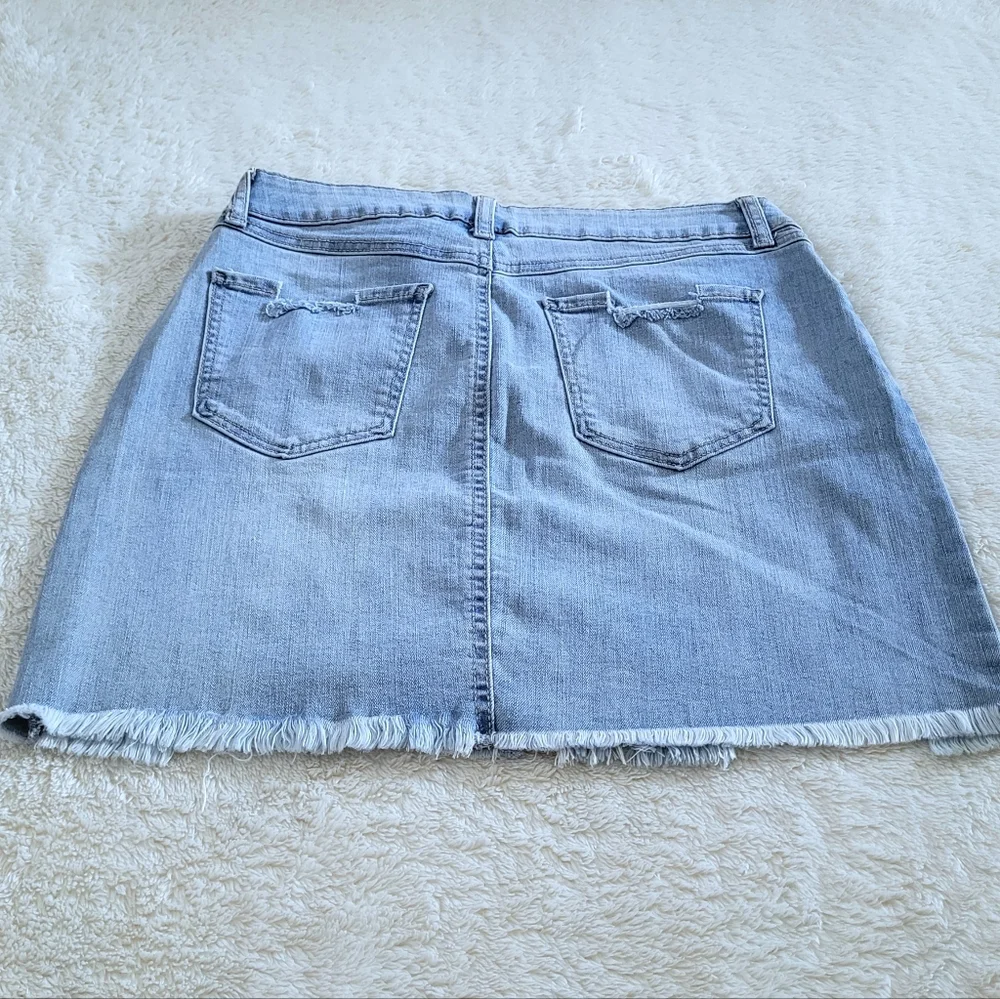 ✨️HP✨️ Rewash Distressed😫 